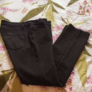 Really cute pants in excellent condition